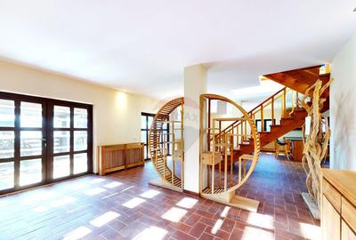 Casa de vacan?a | Pensiune | Bran-Sohodol | 1372 mp te... - 2