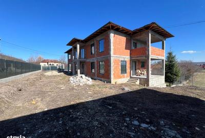 Casă cu 4 camere în Mărăcineni - 9