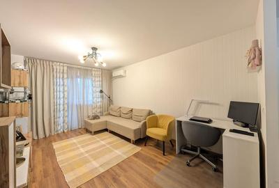 Apartament cu 3 camere decomandat, mobilat în Titan