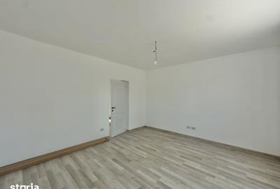 Casă cu 3 camere cu Teren 480 Mp în Sânmihaiu Român - 12