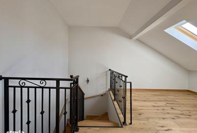 Casă cu 5 camere cu Teren 33 Mp în Săcălaz - 13