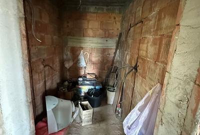 Casă individuală cu 4 camere cu Canalizare în Valea Adâncă - 8