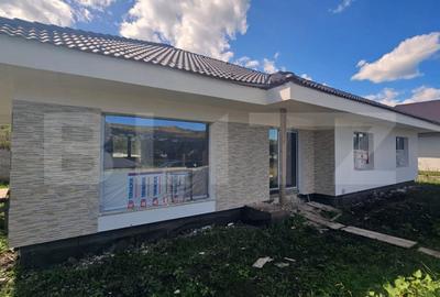 Casă cu 4 camere cu Teren 467 Mp în Chinteni - 2