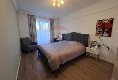 Apartament cu 3 camere de vanzare Calea Surii Mici Apartament cu 3 camere de vanzare Calea Surii Mici - 3