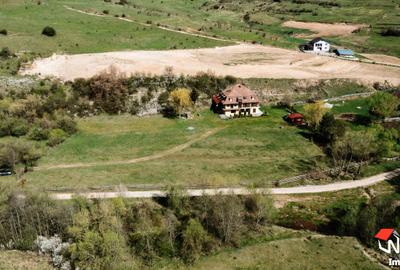 Casă individuală cu 9 camere cu Teren 8223 Mp în Mărgău - 10