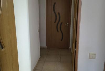 Apartament cu 3 camere decomandat în Central - 3