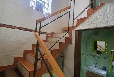 Casă cu 3 camere cu Teren 100 Mp în Slănic - 8