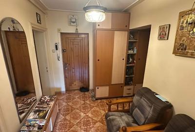 Apartament de inchiriat direct de la proprietar complet mobilat si utilat
