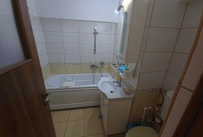 Apartament cu 4 camere decomandat, mobilat în Faleza Nord - 12
