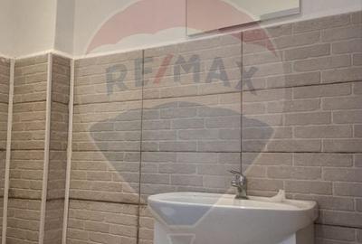Spațiu comercial, de 39 mp, în Ultracentral - 8