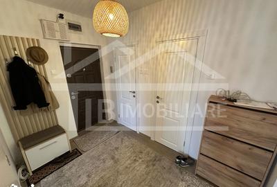 Apartament cu 3 camere în 22 Decembrie 1989 - 12