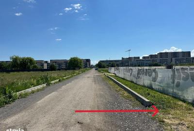 Spațiu comercial, în Tractorul - 2