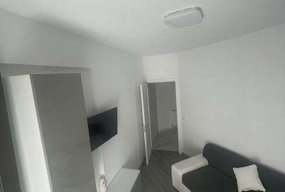 Apartament cu 2 camere decomandat în Central - 3