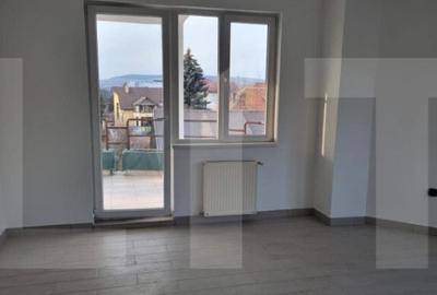 Spatiu cu destinatii multiple, 668 mp utili, 7 locuri parcar - 13