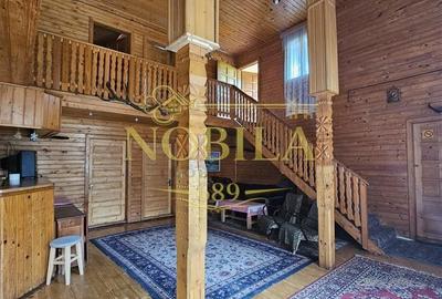 Casă cu 4 camere decomandat în Central