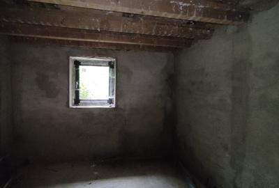 Sinaia / Peles - Vila D + P + M - 10 Camere - 260 mp utili - 700 mp teren - 33