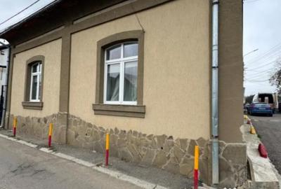 Casă cu 4 camere cu Teren 300 Mp în Rădăuți - 2