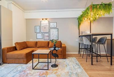 Inchiriere 2 camere, lux, zona REX - 1