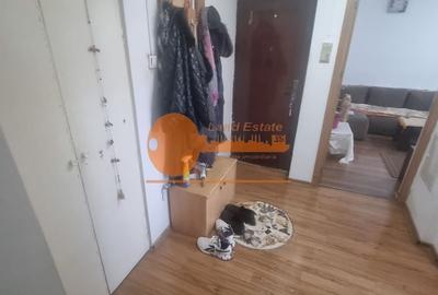 Apartament cu 3 camere decomandat în Crângași - 12