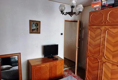 Apartament cu trei camere decomandat in Calea Bucuresti - 1