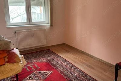 Apartament cu 3 camere decomandat în Soarelui - 2