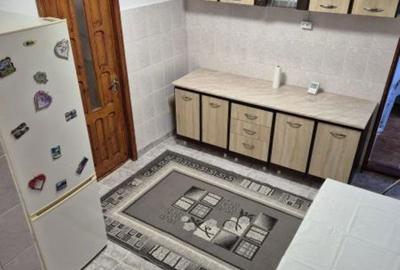 Apartament cu 2 camere decomandat, mobilat în Km 4 - 4