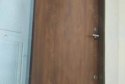 Spațiu comercial, de 13 mp, în Central - 4