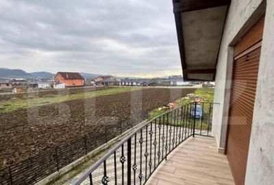 Casă cu 5 camere cu Teren 5000 Mp în Unirea - 26