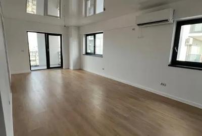 Apartament cu 3 camere decomandat în Nicolina - 10