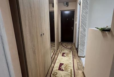 Garsonieră decomandată în Rovine - 2