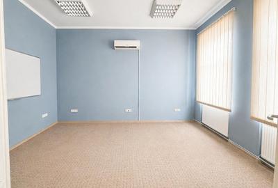 Apartament cu 4 camere în Central - 3