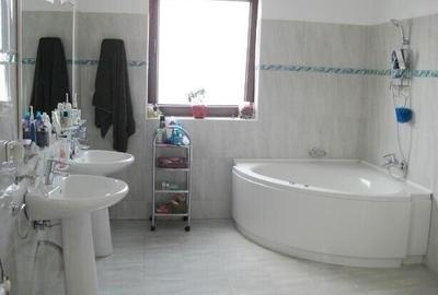 Penthouse 5-room apartment with terrace, Aviatorilor area, TVR, subway access - 14