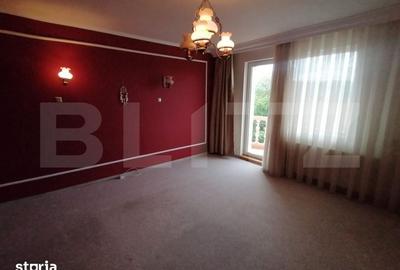 Casă cu 10 camere cu Teren 450 Mp în Gruia
