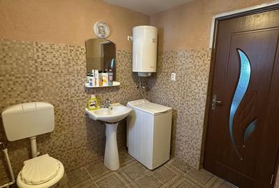 Casă cu 4 camere cu Teren 19200 Mp în Central - 10