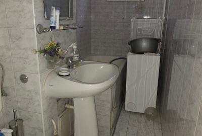 Etaj 1 Zona Dacia - liber + boxa - 9