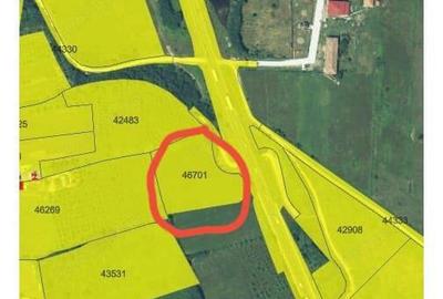 Teren de 7468 mp, în Central - 4