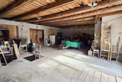 Casă cu 5 camere cu Canalizare în Central - 12