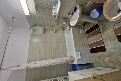 Apartament cu 2 camere decomandat în Valu lui Traian - 2