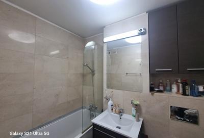 Apartament cu 3 camere decomandat, mobilat în Decebal - 10