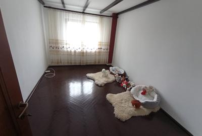 Apartament cu 4 camere decomandat, mobilat în Frumoasa - 3