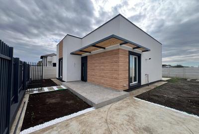 Casa de vanzare cu 4 camere 2 bai teren 300 - 2