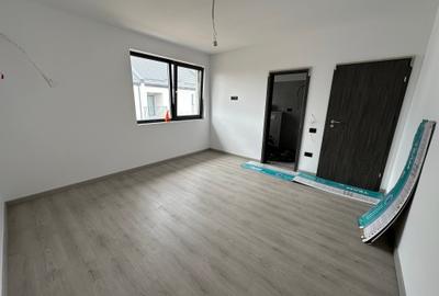 Duplex cu 3 camere cu Canalizare în Popești-Leordeni - 6