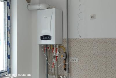 Apartament cu 3 camere decomandat în Apărătorii Patriei - 2