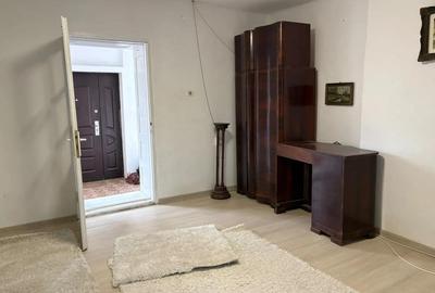 Inchiriez casa 3 camere . - 1