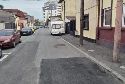 Casă cu 2 camere cu Teren 100 Mp în Central - 2