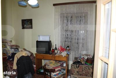 Casă cu 4 camere cu Teren 1500 Mp în Central - 3