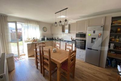 Casa de vanzare, cu 2 camere, 100 mp, zona Dambul Rotund