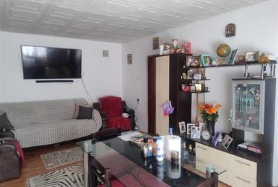 Casă cu 3 camere cu Teren 385 Mp în Central - 2