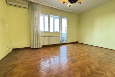 Apartament cu 3 camere semidecomandat în Circumvalațiunii - 3