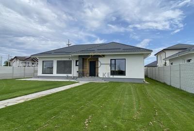 Casă individuală cu 4 camere cu Canalizare în Domnești - 1